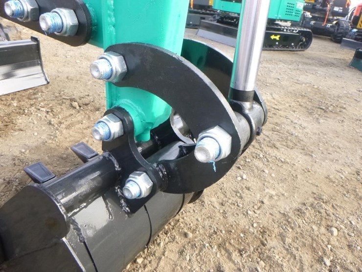 agt-mx12rx-hydraulic-excavator-image-11