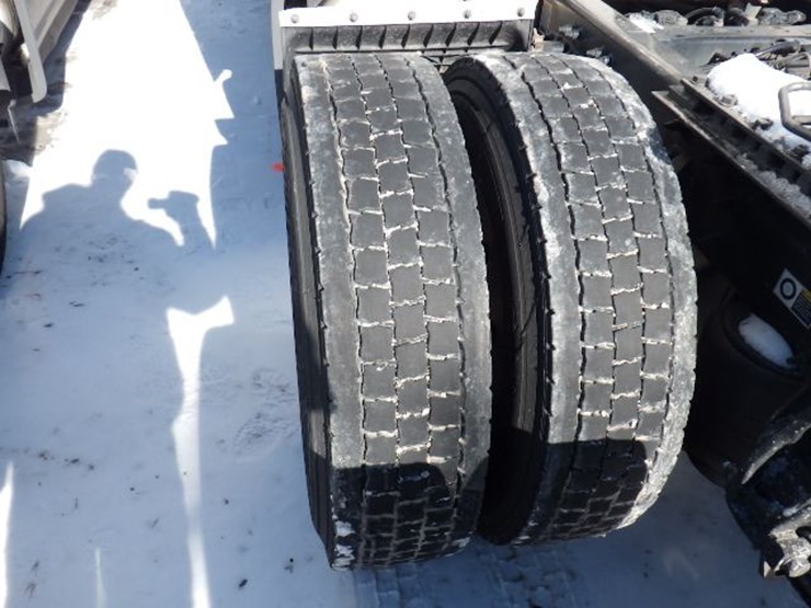 2021-peterbilt-579-image-20