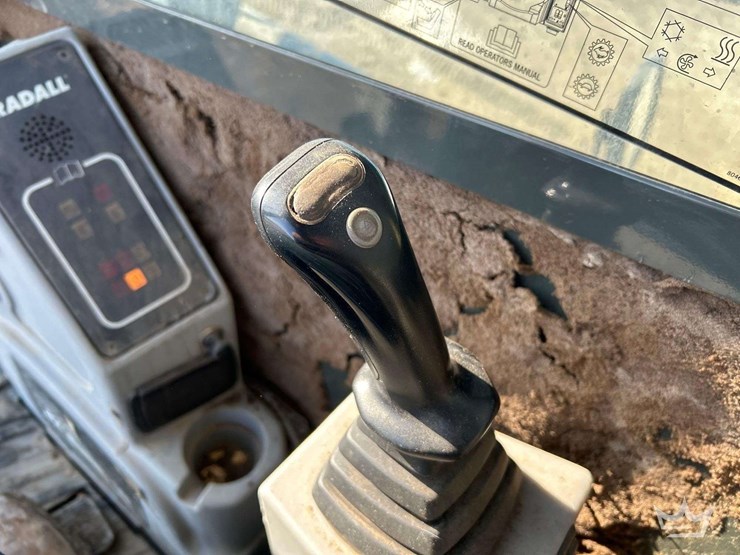 2004-gradall-xl3100-image-32