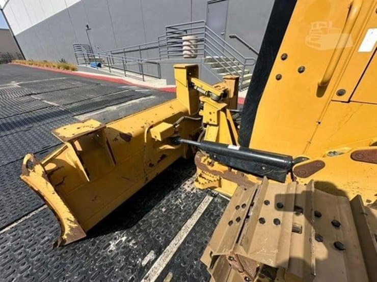 2015-caterpillar-d3k2-lgp-image-19