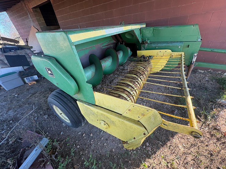 john-deere-336-image-28