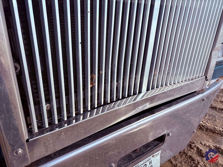 2021-western-star-4900ex-image-26