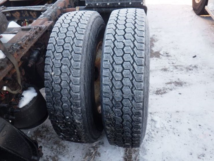 2018-freightliner-cascadia-126-image-6