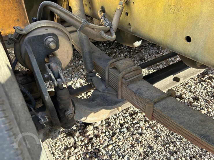 2001-international-4700-image-44