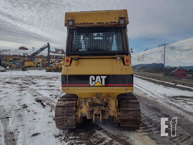 2005-caterpillar-d4g-xl-image-4