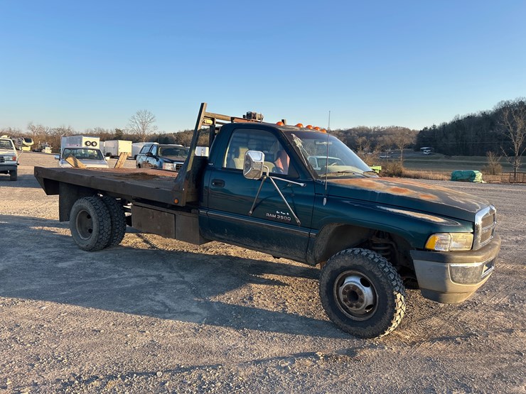 1995-dodge-3500-image-4