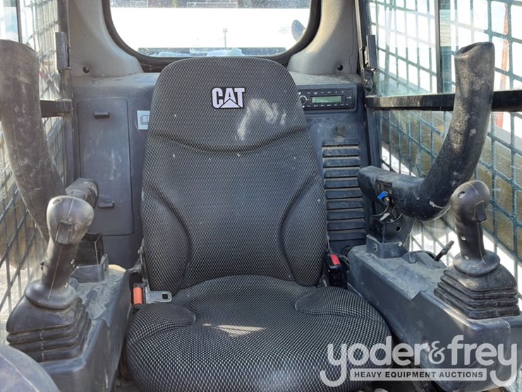 2023-caterpillar-259d3-image-22