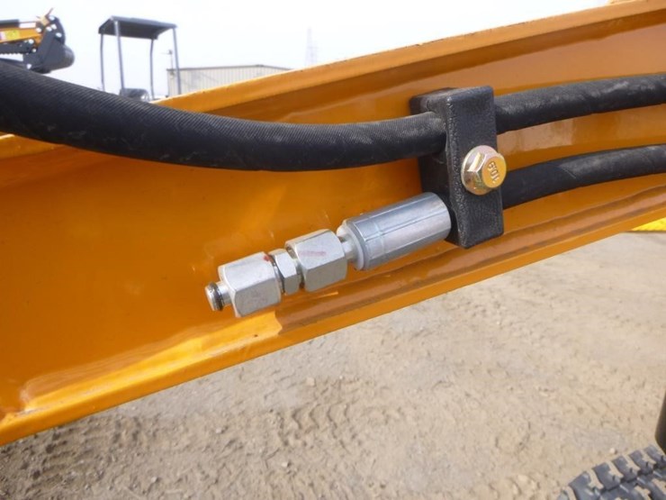 2026-vicsec-vc15-hydraulic-excavator-image-14