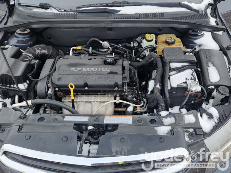 2016-chevrolet-cruze-image-43