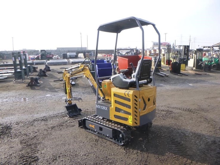 agt-mx12rx-hydraulic-excavator-image-4