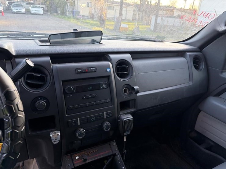 2013-ford-f150-xl-image-13