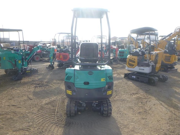 2025-agt-qk16r-hydraulic-excavator-image-8