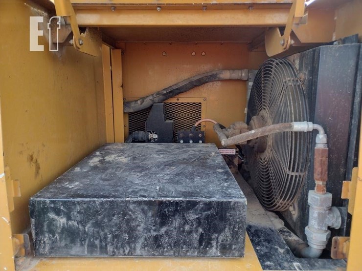 2017-morooka-mst3000vd-image-30