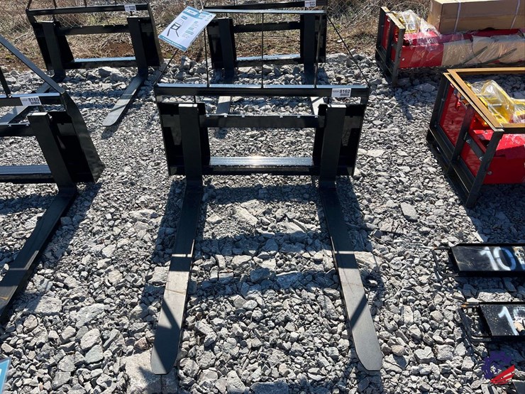 2026-mower-king-sa-skid-steer-forks-attachment-image-5