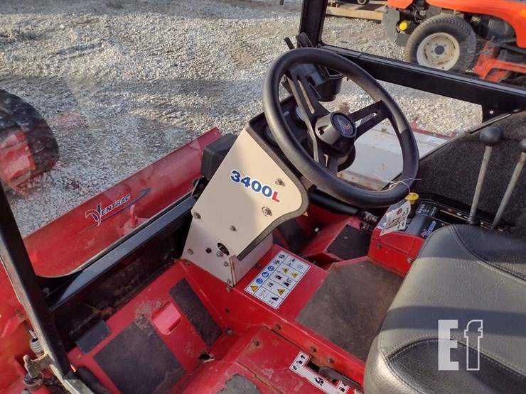 ventrac-3400l-lawn-mower-w/blade-&-broom-image-13
