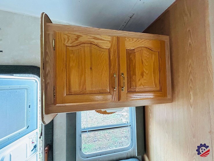 2003-forest-river-wildcat-28rk-t/a-camper-gooseneck-trailer-image-83