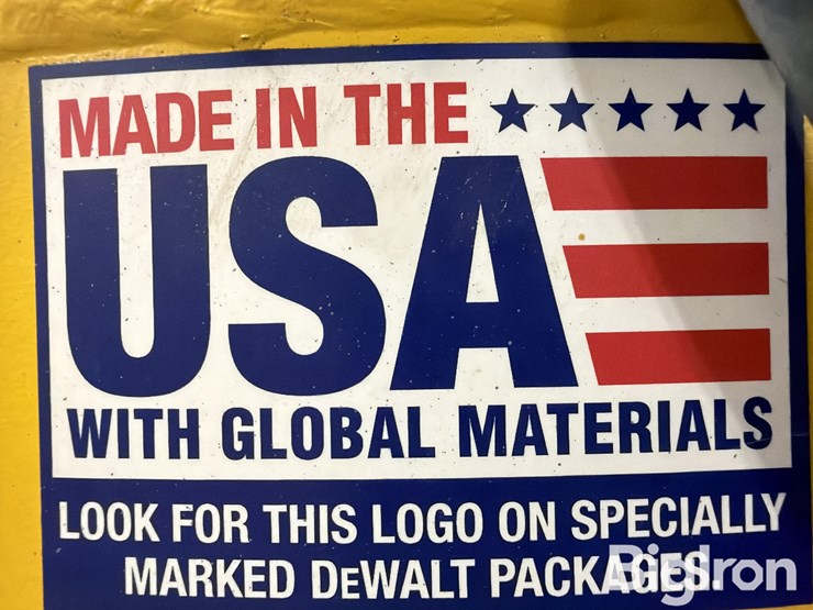 dewalt-dxcmv5048055-80-gallon-air-compressor-image-17