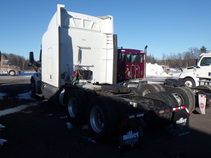 2018-peterbilt-579-image-10