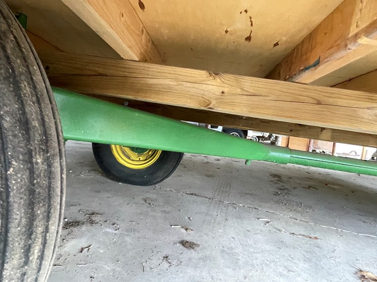 #5915-•-parade-wagon-image-17