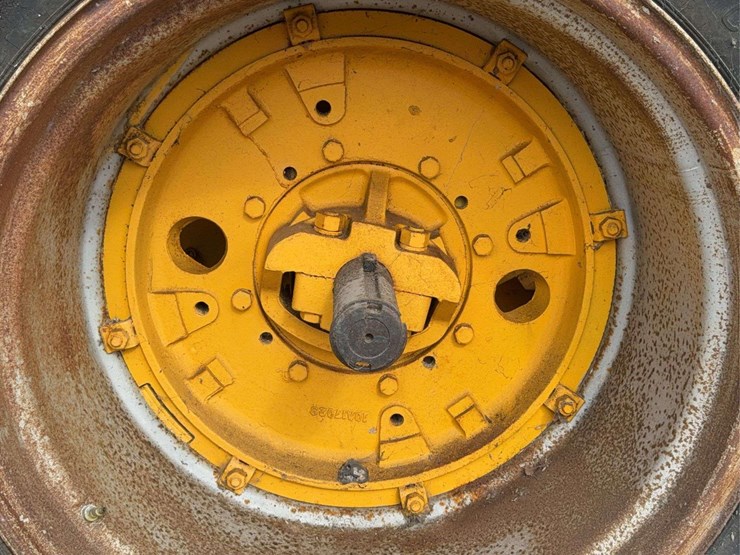 minneapolis-moline-g1000-image-43