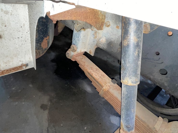 1998-international-4700-image-36