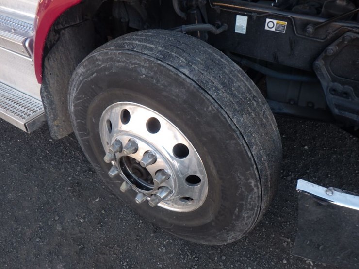 2018-peterbilt-579-image-22