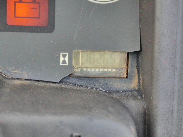 john-deere-gator-image-12