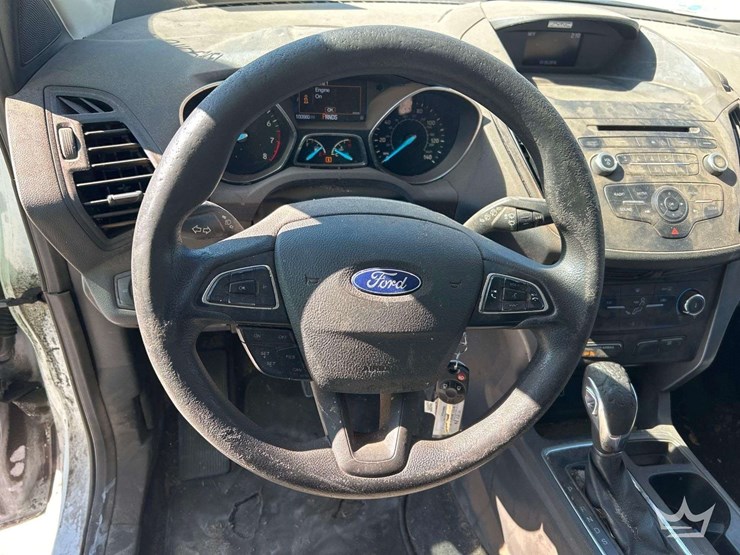 2017-ford-escape-image-11