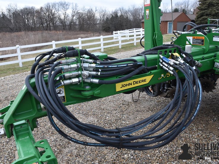 2022-john-deere-1775nt-image-10