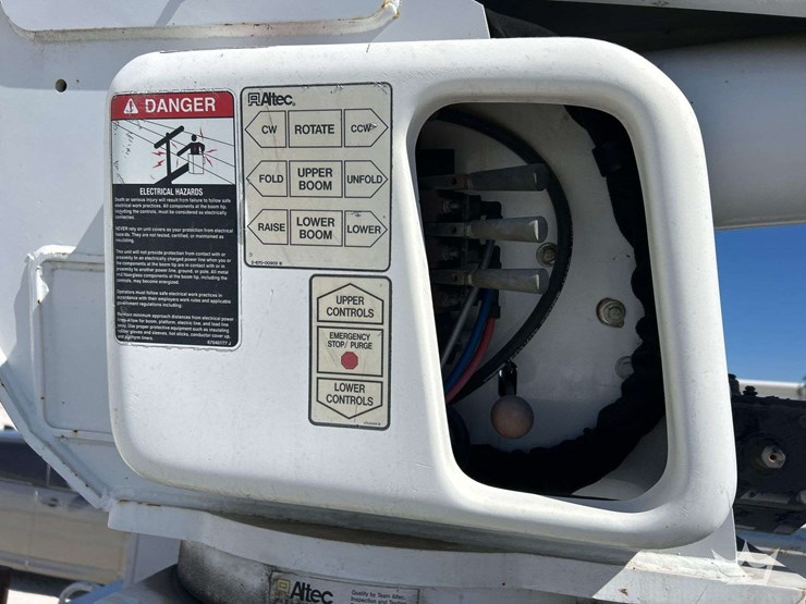 2013-international-workstar-7400-image-28