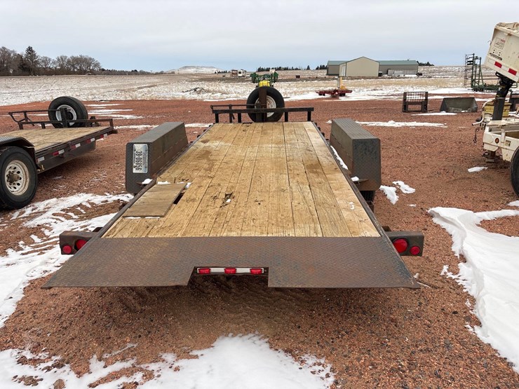 2010-abu-trailer-image-4