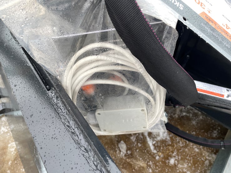 #2372-•-wolverine-6-way-dozer-blade-image-10