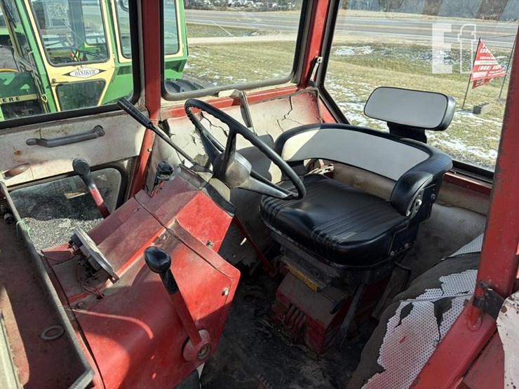 international-806-image-6