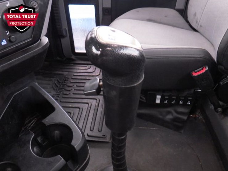 2023-mack-anthem-image-18