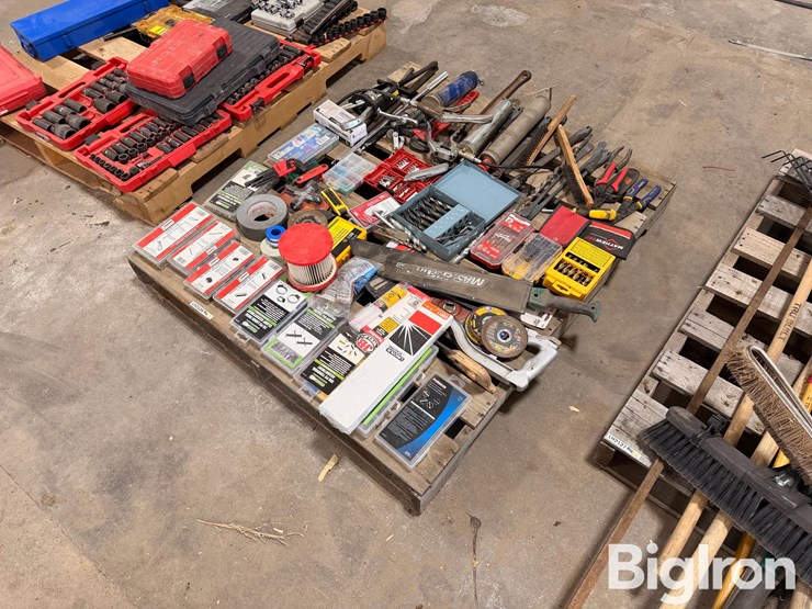 hand-tools-&-drill-bits-image-1