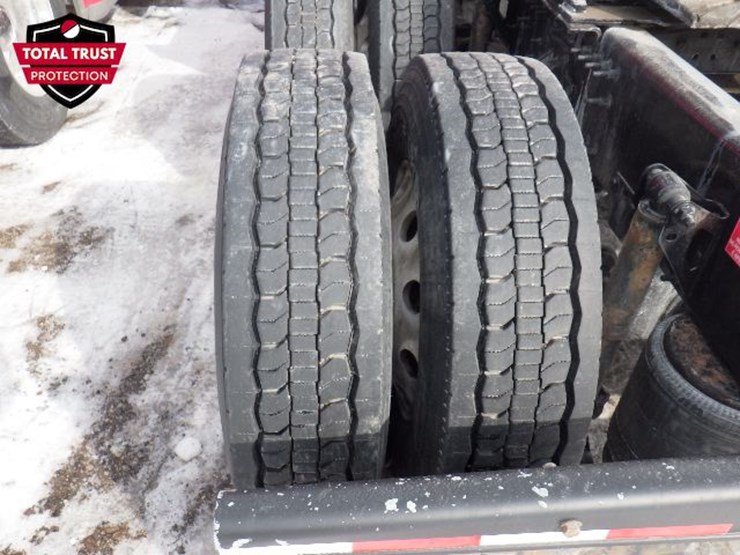 2022-volvo-vnl-760-image-16