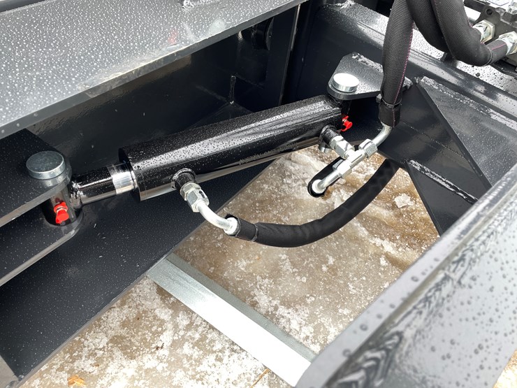 #2372-•-wolverine-6-way-dozer-blade-image-16