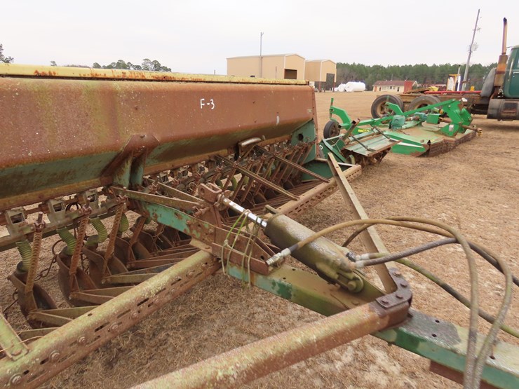 john-deere-8300-image-4