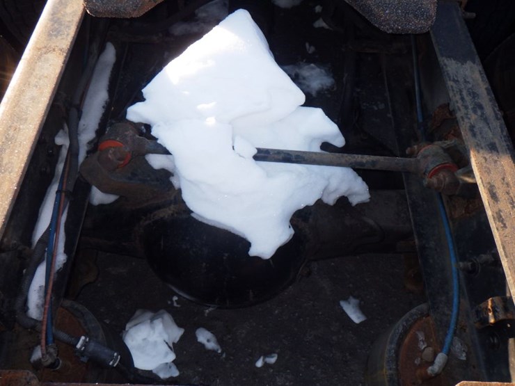 2015-freightliner-cascadia-125-image-11