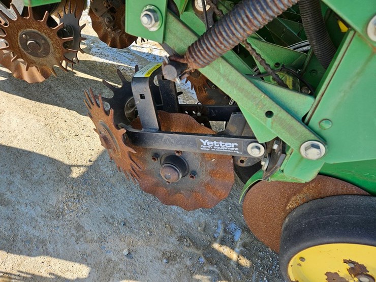 john-deere-7200-image-28