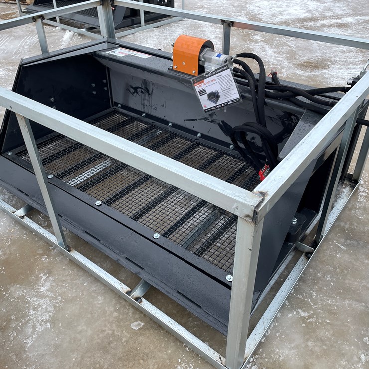 #2375 • Wolverine Screening Bucket