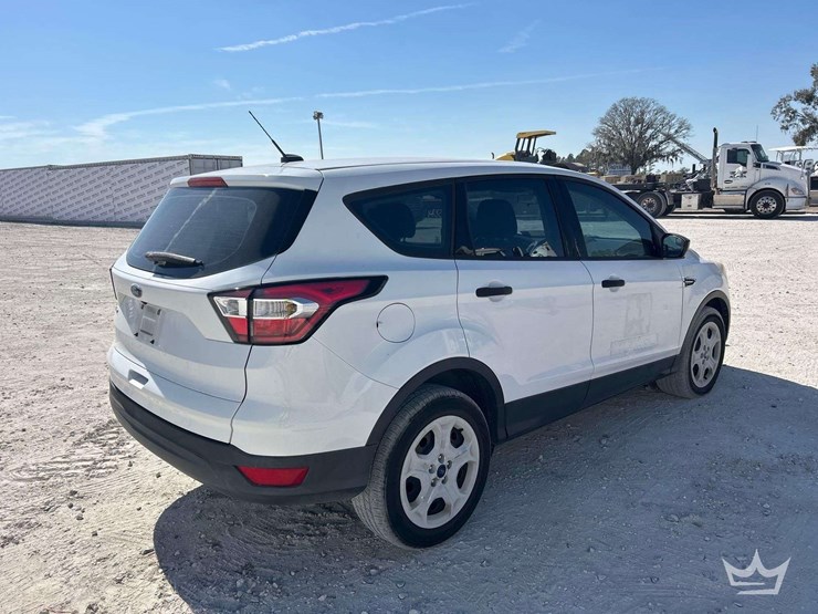 2017-ford-escape-image-3