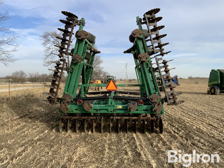 great-plains-3000tt-image-6