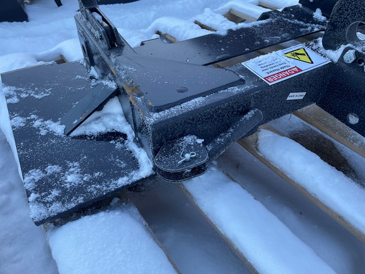 #2348-•-wolverine-3-point-quick-tach-hitch-image-9