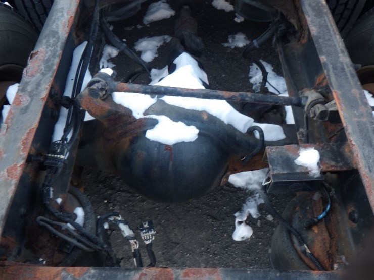 2014-freightliner-cascadia-125-evolution-image-8