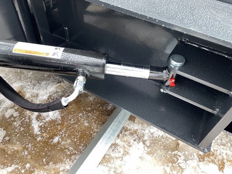 #2370-•-wolverine-6-way-dozer-blade-image-11