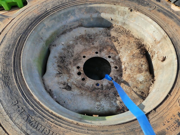 4-pivot-wheels-11x24.5-image-3