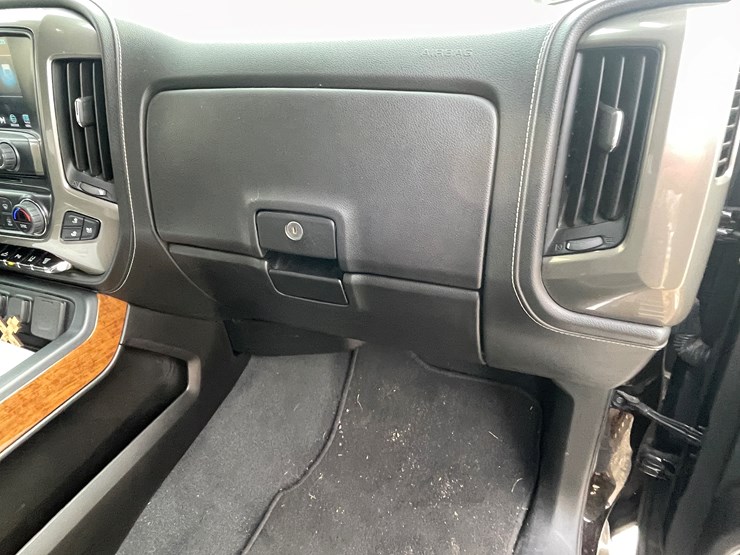 #4000-•-2019-chevy-silverado-high-country-pickup-(has-wi-title)-image-61