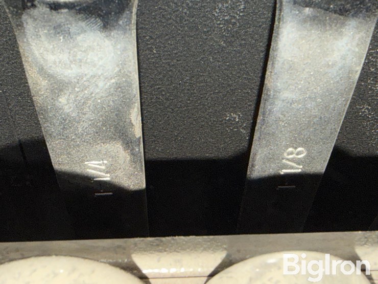 john-deere-toolbox-with-tools-image-9