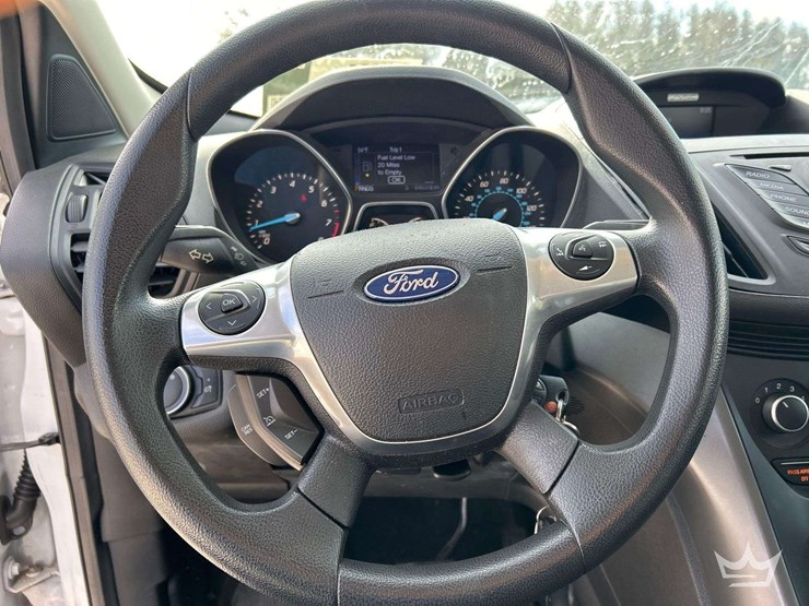 2016-ford-escape-image-13